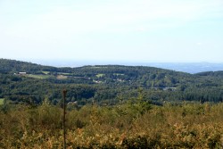 Départ dans le Sambrès (Vue sur le lac des Montagnès)
