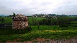 Vue sur le bourg de Lay