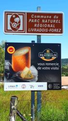 La Chambonie, panneau touristique (fourme de Montbrison)