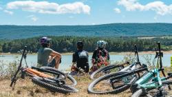 GTVTT_Lac_de_Montbel_Acrofilm - Ariège Pyrénées Tourisme