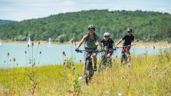 GTVTT_tour_du_Lac_de_Montbel_Acrofilm - Ariège Pyrénées Tourisme